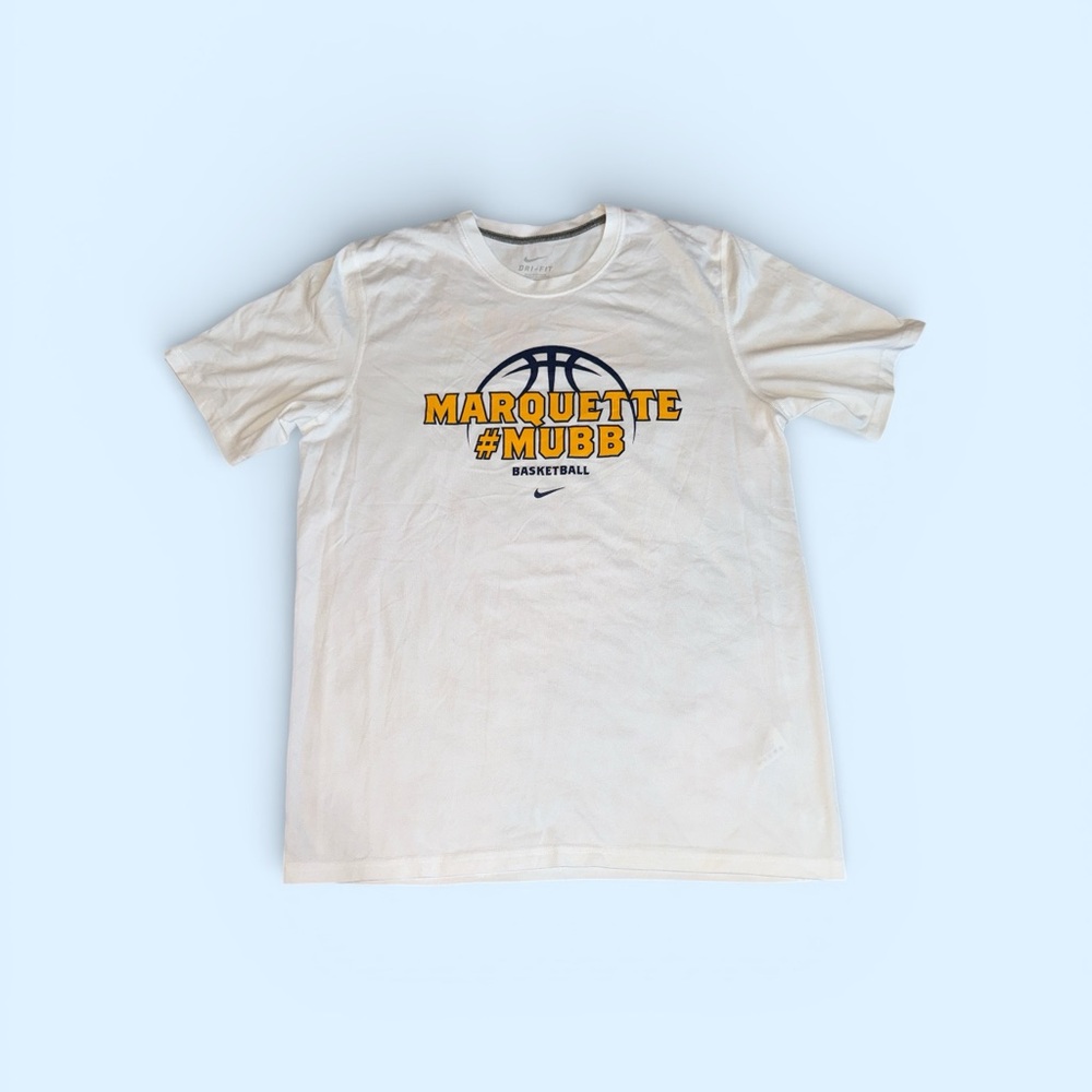 White Marquette Basketball T-Shirt Men’s (M)